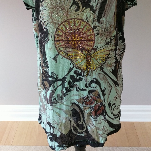 Patterned Rhinestone Top - Picture 2 of 5